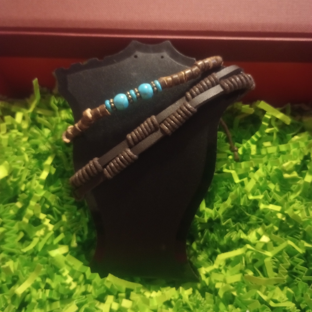 Set of Wristbands/Bracelet